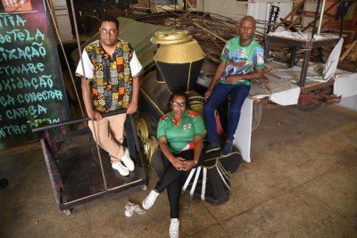 Os Diretores das Escolas de Samba Triunfo Barroco, Alvimar e Unidos do Guarani, Gleison Fernandes, na sede da Escola de Samba Unidos do Guarani, no Bairro Sao Cristovao, falam sobre o assunto -  (crédito: Gladyston Rodrigues/EM/D.A Press)