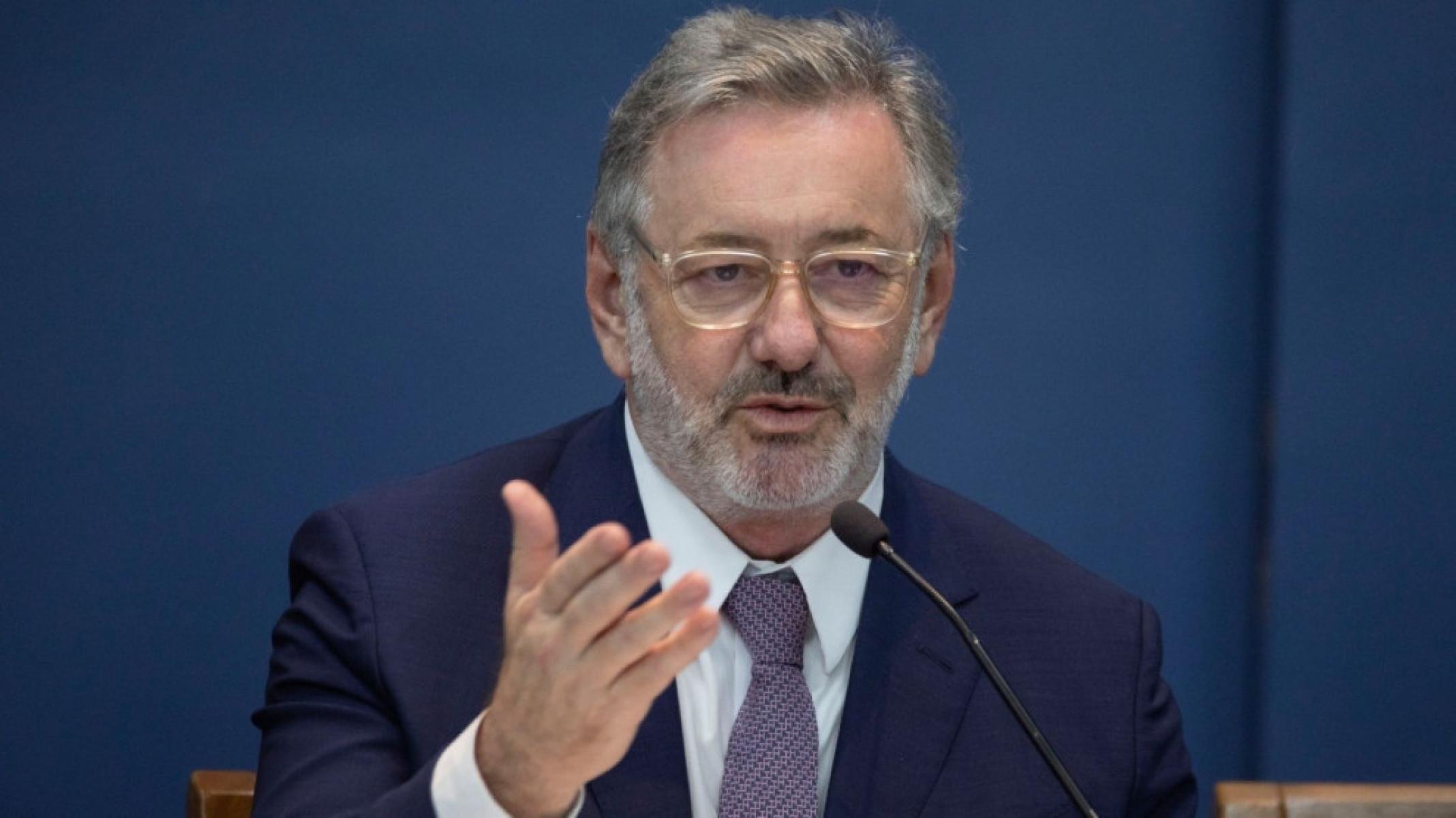 Tarifaço revelou que país precisa de política industrial, diz número 2 de Alckmin