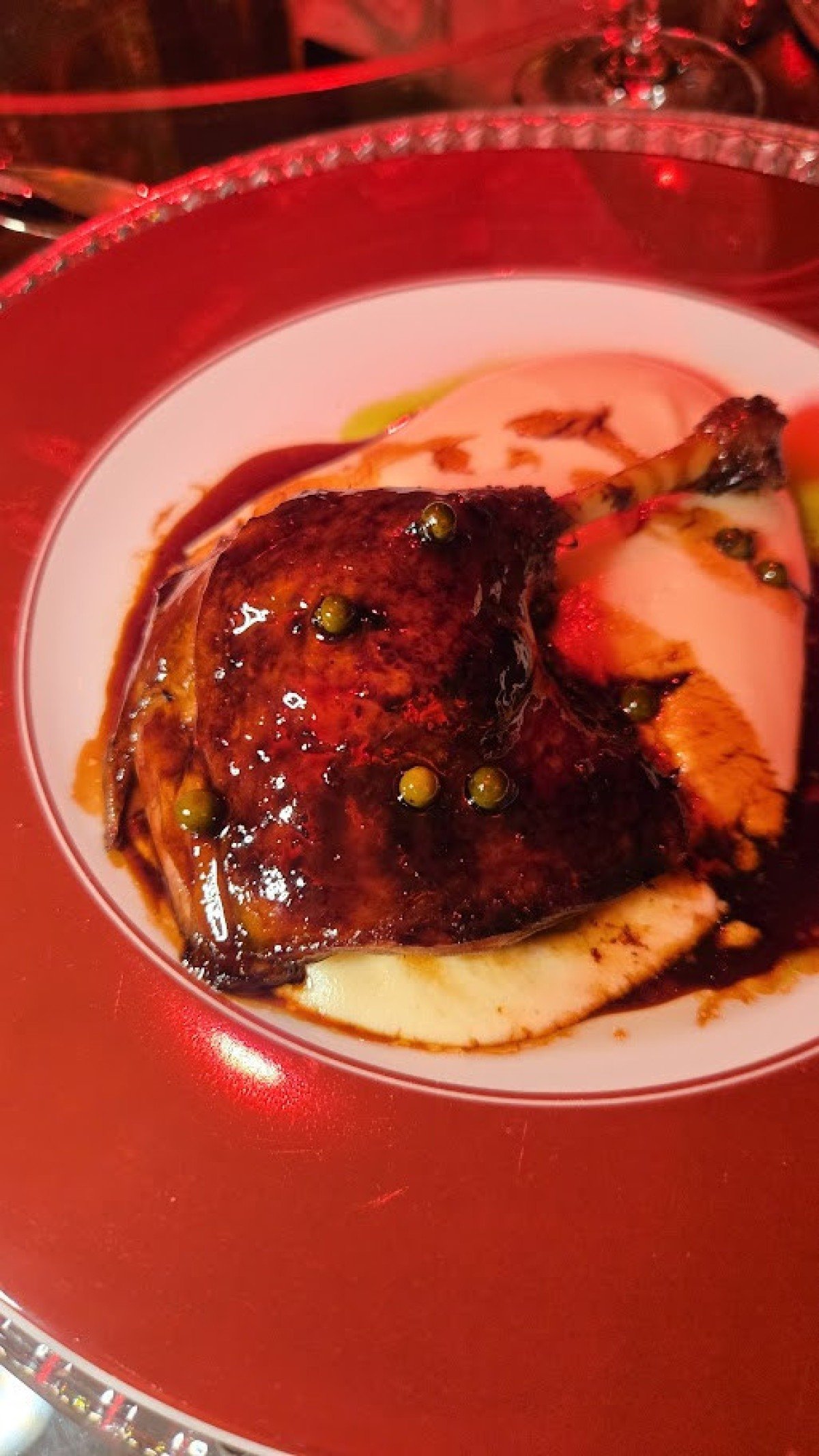 Chef Alex Atala preparou um pato com purê de cará com molho de pimenta verde-Carlos Altman/EM