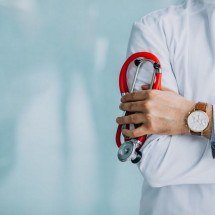 CFM apoia aprovação de exame de proficiência para exercício da medicina  - Freepik