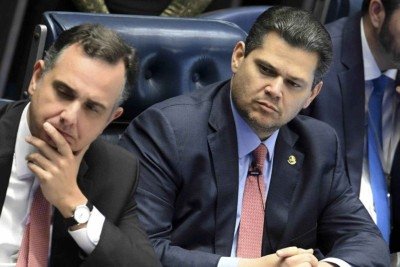 Pacheco conta com o apoio de Alcolumbre para se filiar ao Uni&atilde;o Brasil -  (crédito: Platobr Politica)