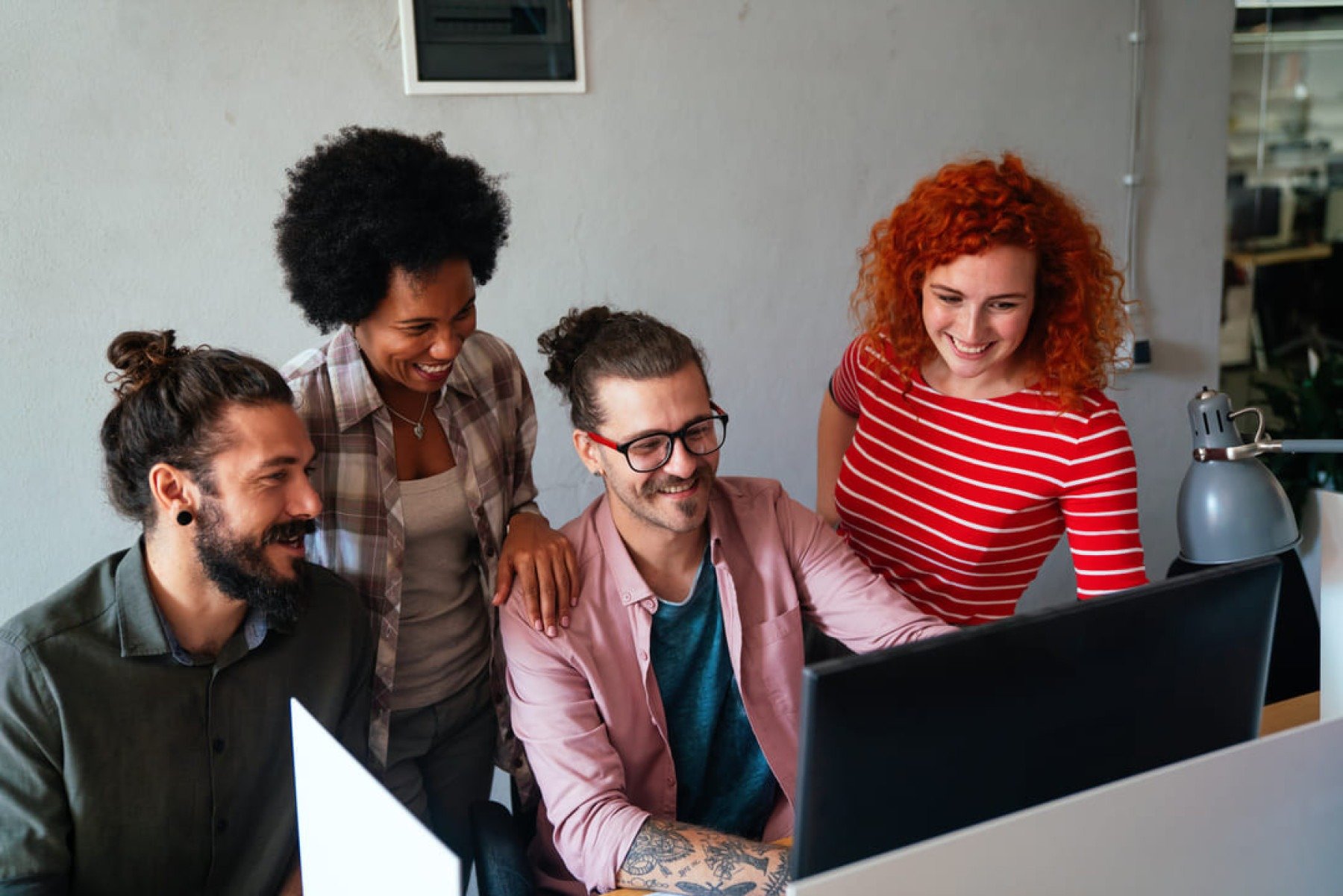 IA transforma operações B2B com integração e estratégia - DINO