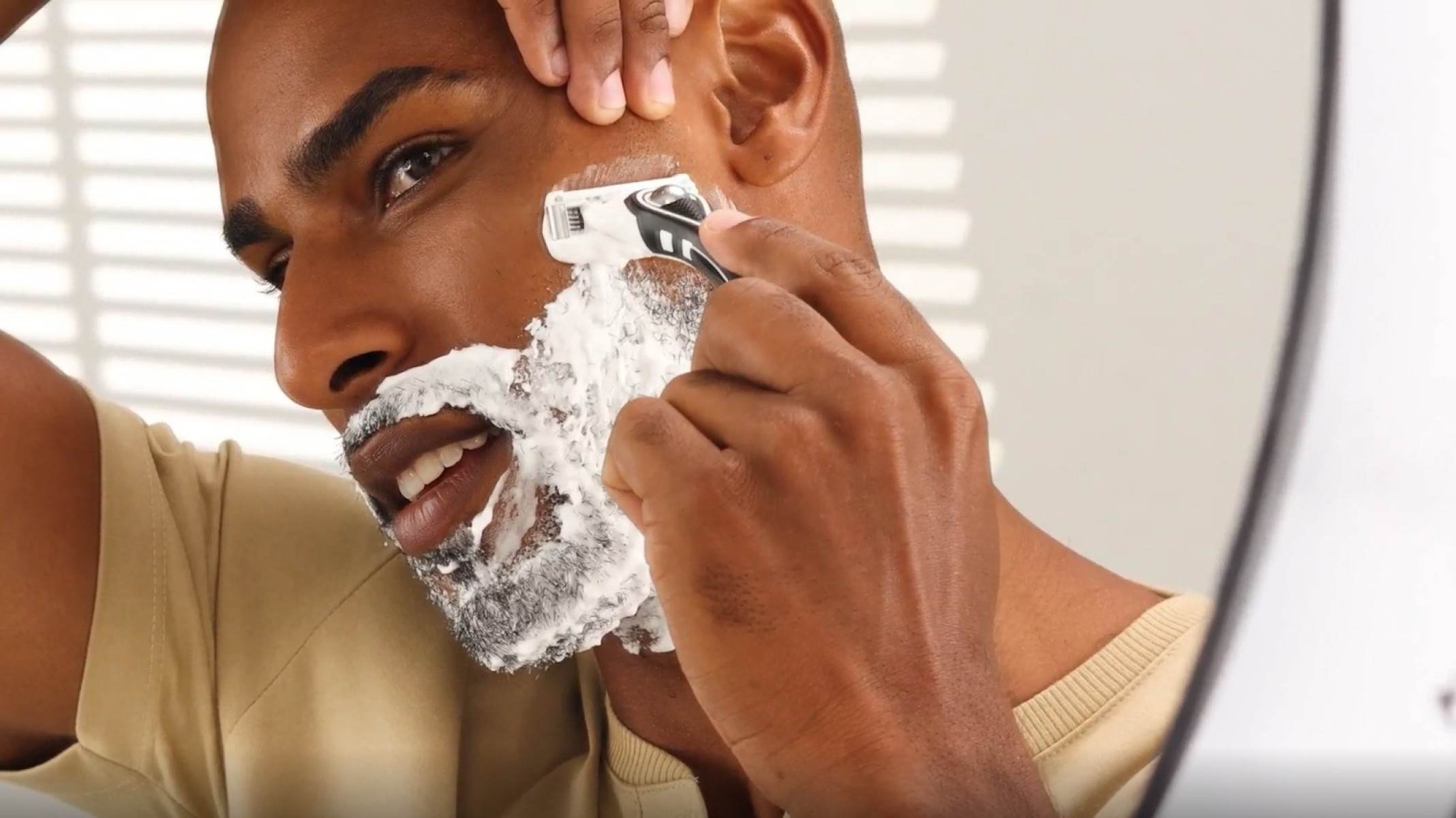 Cuidados tornam o barbear mais seguro e confortável