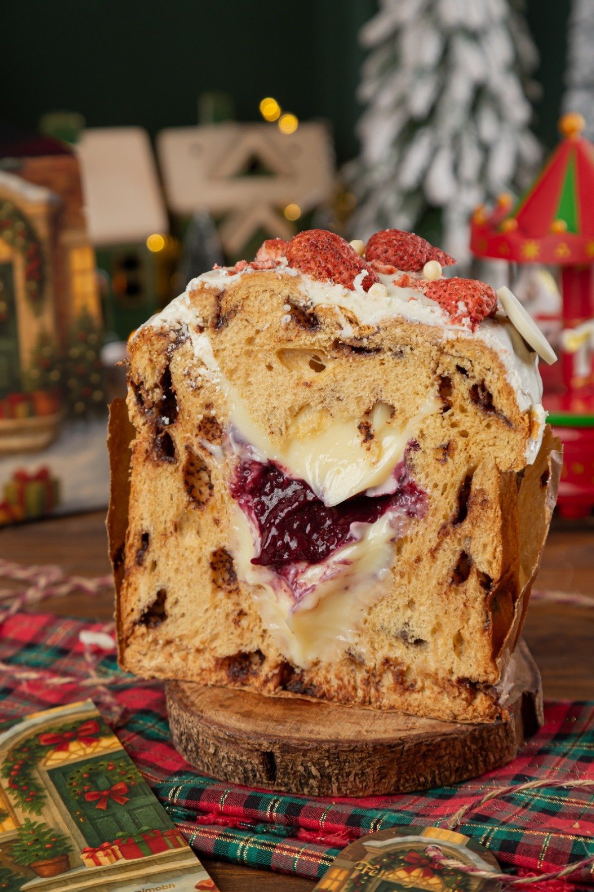 Uma tartelette da Pedaço de Mimo inspira o recheio de creme de baunilha e geleia de frutas vermelhas