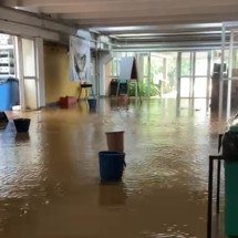 Vídeo: chuva forte alaga prédio da UFOP nesta quinta-feira (4/12) - Reprodução