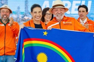 Raquel Lyra animada com Lula e Jorge Messias, seu colega