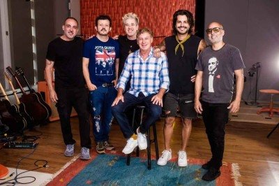 Flávio Venturini gravou 'Linda juventude' com o Jota Quest para homenagear a banda 14 Bis, da qual fez parte -  (crédito: Flávio Charchar/divulgação)