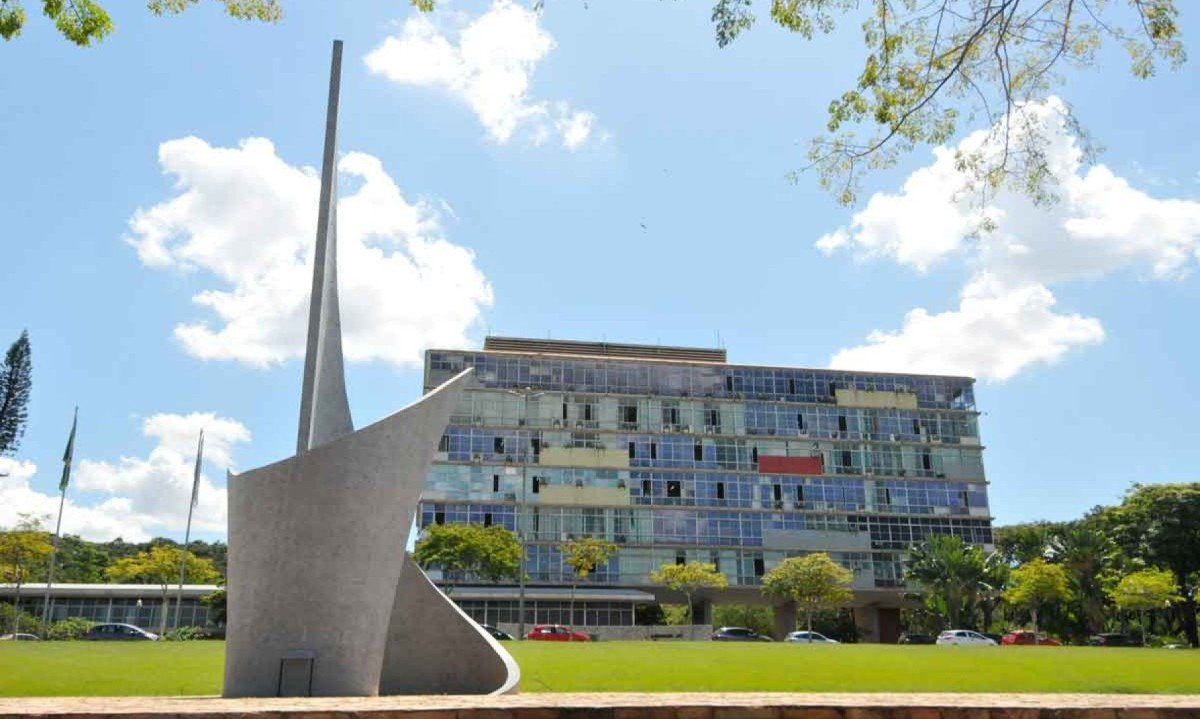 Alguns dos diplomatas brasileiros mais preparados e competentes que conheço nas novas gerações do Itamaraty estudaram na UFMG -  (crédito: Gladyston Rodrigues/EM/D.A Press.)