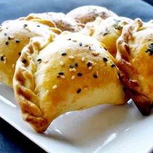 Doces ou salgadas, empanadas são uma delícia na gastronomia latina - Cozinha Contemporânea