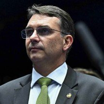 Flávio Bolsonaro inicia pré-campanha com apelo por anistia - Jefferson Rudy/Agencia Senado
