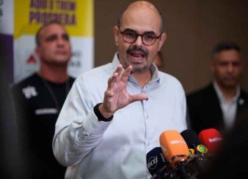 Simões conduz reuniões sucessivas com parlamentares e prefeitos, costura apoios partidários e antecipa arranjos -  (crédito: Edésio ferreira/em/d.a presss)