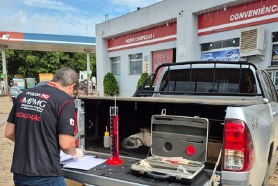 Agentes fiscalizaram 29 postos e encontraram irregularidades em 5 deles -  (crédito: MPMG/Divulgação)