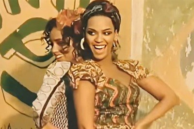 Mathew Knowles, pai e ex-empresário de Beyoncé, revelou que o videoclipe de “Put It in a Love Song”, parceria com Alicia Keys, nunca foi lançado devido a problemas durante as filmagens na Favela Santa Marta, no Rio de Janeiro, em 2010. -  (crédito: Reprodução Youtube)