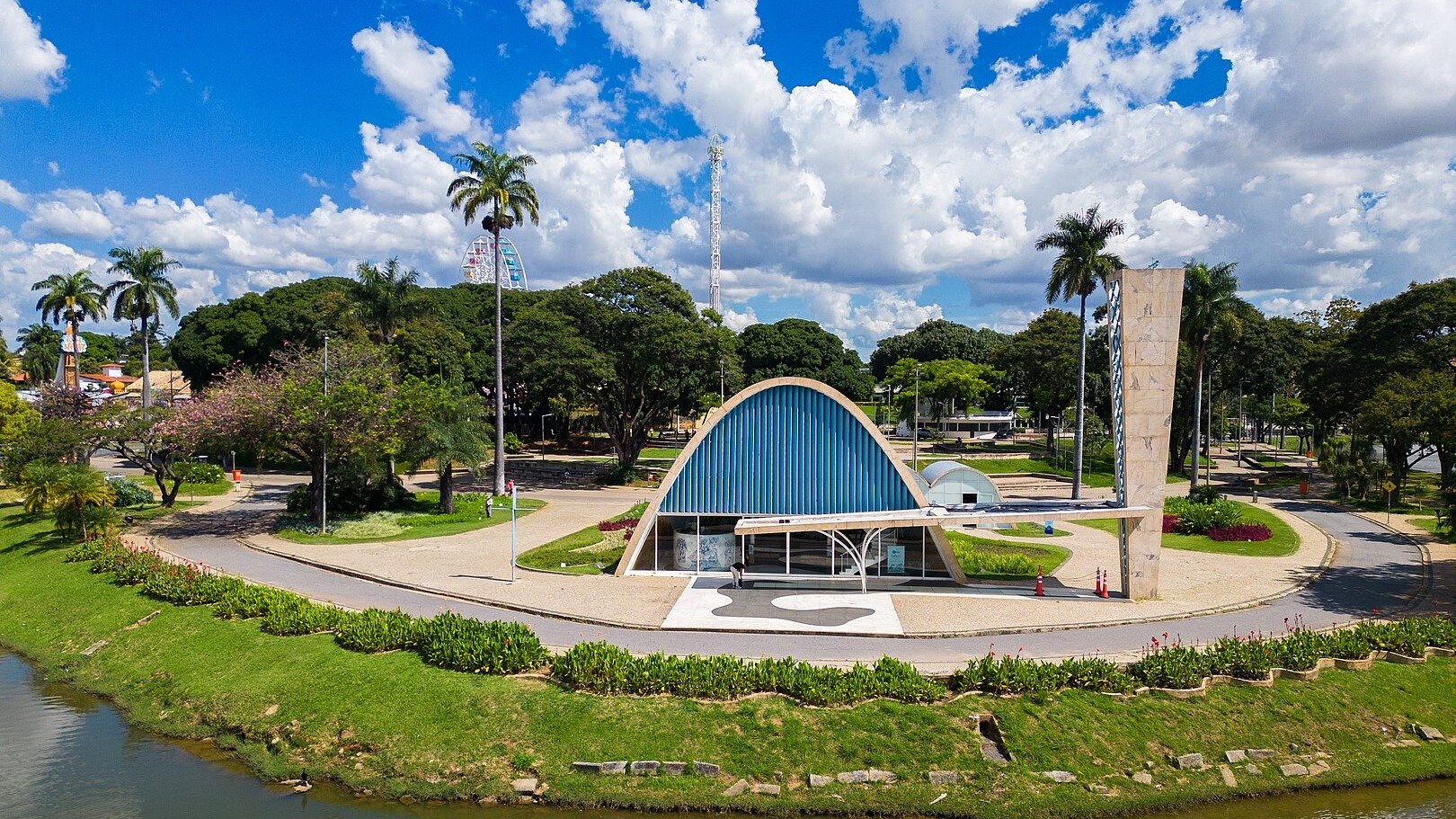 Roteiro de um dia na Pampulha: o que fazer além dos bares da orla - Por Donatas Dabravolskas - Obra do pr&oacute;prio, CC BY-SA 4.0, https://commons.wikimedia.org/w/index.php?curid=174525126