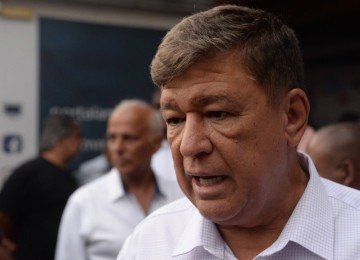 Senador Carlos Viana admite repasses &agrave; Funda&ccedil;&atilde;o Oasis, bra&ccedil;o social da Igreja Lagoinha, e diz que vai continuar doando -  (crédito: Tulio Santos/EM/D.A Press                      )