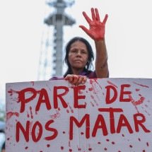 Manifestações pelo país denunciam aumento dos feminicídios e violência contra mulheres - Marcelo Camargo/Agência Brasil