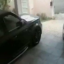 MG: ladrões levam Porsche e Land Rover ao invadir casa 3 vezes no mesmo dia - Reprodução
