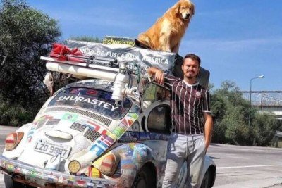 'Minha Vida com Shurastey' retrata a jornada real de Jesse Koz, um viajante ao lado de seu golden retriever rumo ao Alasca. A dupla comoveu o Brasil ao sofrer um acidente fatal a bordo de um Fusca 1978 nos Estados Unidos. O filme já está em produção e tem estreia prevista para 2026.  -  (crédito: Divulgação)