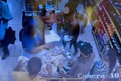 Vítima trabalhava quando agressora tentou atingi-la no pescoço com um canivete -  (crédito: Divulgação/Polícia Militar)