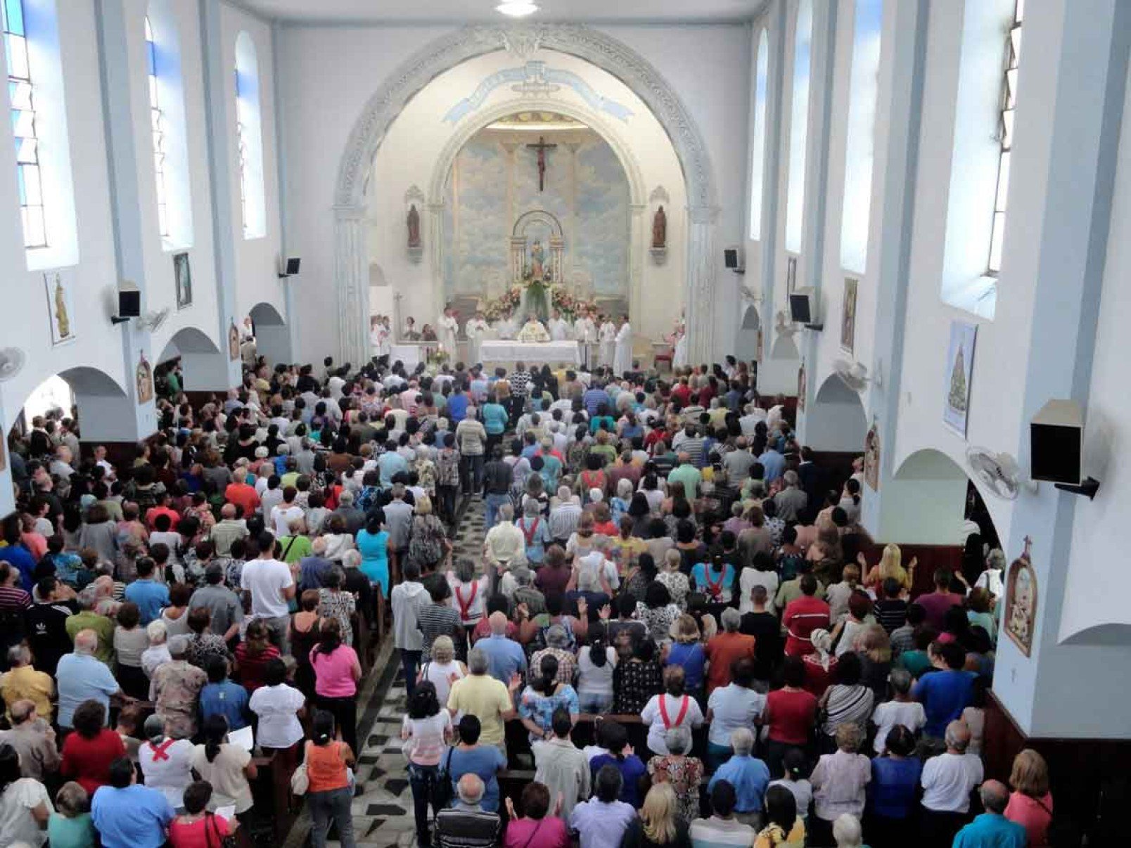  ...chegou a BH, com grande comemoração, nesta data, no santuário da Lagoinha 