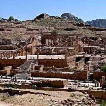 Petra: Patrimônio da Humanidade, esculpido em rocha cor-de-rosa - Bernard Gagnon/Wikimédia Commons