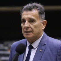 Deputado bolsonarista quer derrubar medida que flexibiliza obtenção da CNH - Kayo Magalhães/Câmara dos Deputados