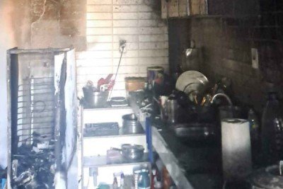Incêndio atingiu apartamento em Ipatinga nesse domingo (7/12) -  (crédito: Divulgação/CBMMG)