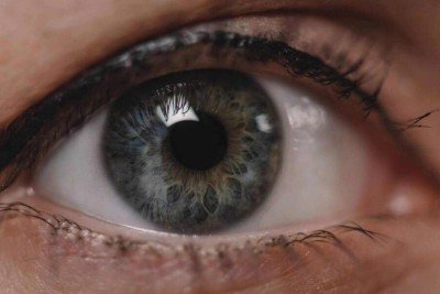Tremedeira no olho aparece de repente e deixa muita gente intrigada -  (crédito: Tupi)