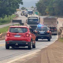 Corrida de obstáculos? Os riscos e problemas que travam o transporte pesado - Mateus Parreiras/EM/D.A press