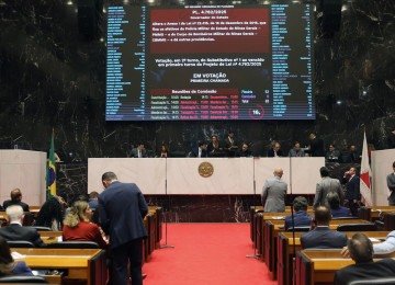 ALMG aprovou, em definitivo, federalização da MGI -  (crédito: Henrique Chendes/ ALMG)
