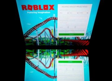 Criminosos usavam jogos on-line, como o Roblox, para atrair crianças para servidores privados do Discord, onde ocorriam as violências -  (crédito: AFP)