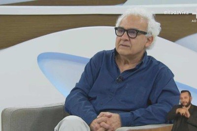 Milton Hatoum sobre governo Bolsonaro: 'Responsável por muitas mortes no país'
 -  (crédito: Reprodução/TV Cultura)