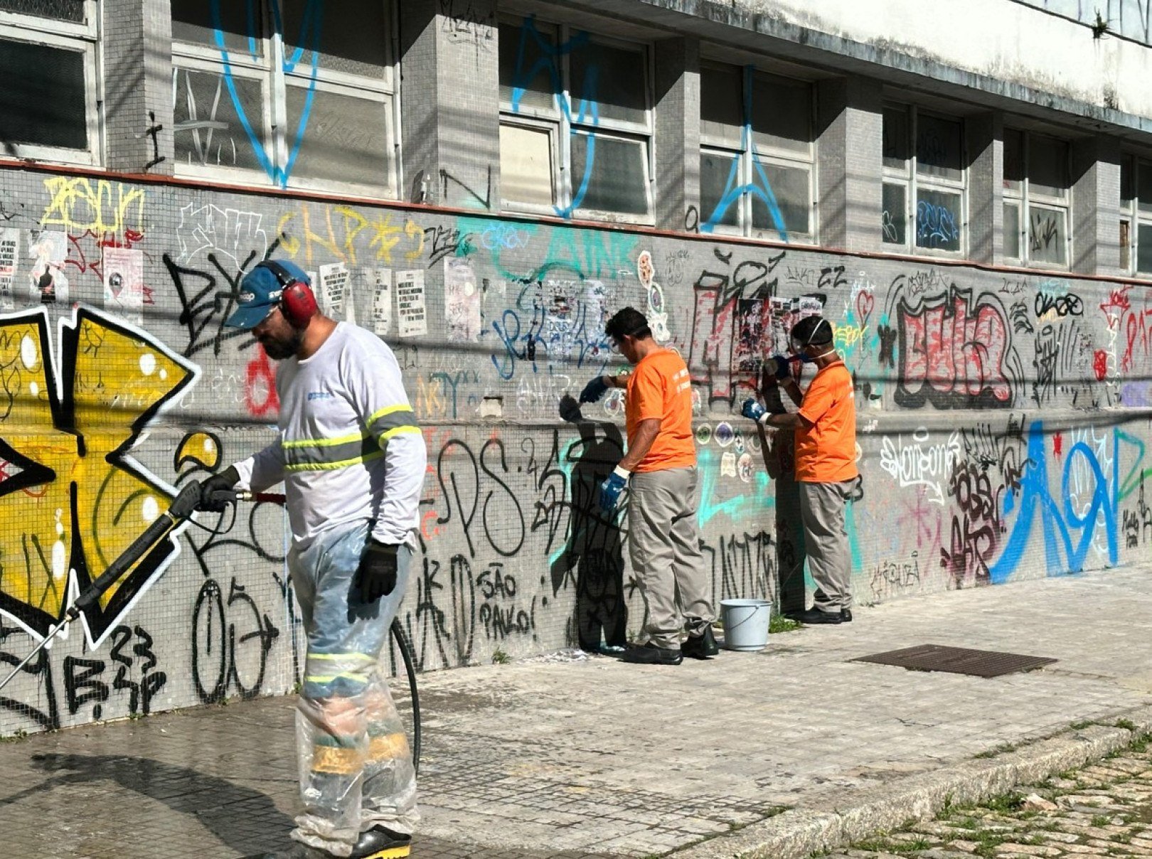 Parceria em Florianópolis emprega pessoas em situação de rua - DINO