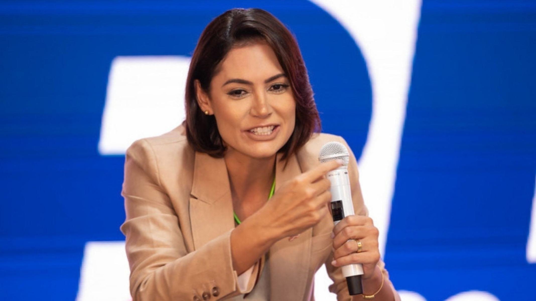 Orientação médica: Michelle se afasta do PL Mulher e adia evento no Rio - Platobr Politica