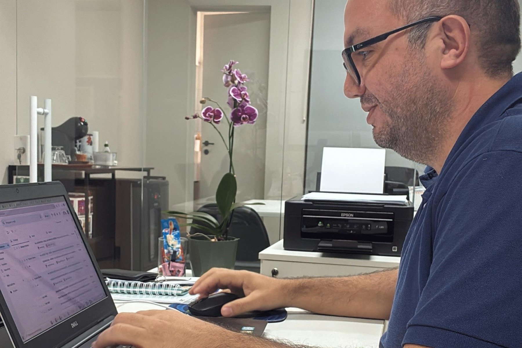 Pequenos negócios enfrentam obstáculos com avanço do digital - DINO