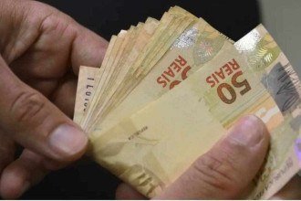 Salário mínimo de R$ 1.621 vale a partir de 1º de janeiro