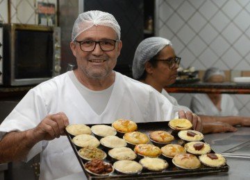 Joel Maia administra as fornadas do Ponto da Empada -  (crédito: Túlio Santos/EM/D.A Press)