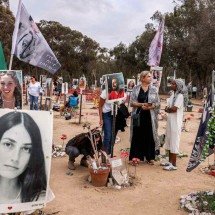 AI acusa o Hamas de crimes contra a humanidade nos ataques de 7 de outubro - MENAHEM KAHANA / AFP