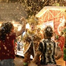 Papai Noel já chegou à Praça Sete, que ganhou decoração temática - T&uacute;lio Santos/EM/D.A.Press