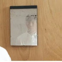 Voluntário tenta ‘limpar’ espelho em museu e estraga obra de arte - Divulgação 