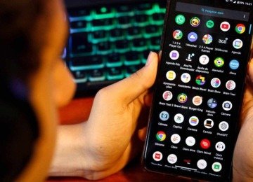 Preocupação com crianças nas redes supera polarização, mostra pesquisa -  (crédito: Platobr Politica)