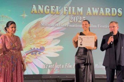 A atriz e roteirista Mônica Carvalho foi eleita Melhor Atriz no Angel Film Award 2025, em Mônaco, uma das mais relevantes premiações do cinema independente internacional.
 -  (crédito: reprodução do Instagram @monicacarvalhooficial)