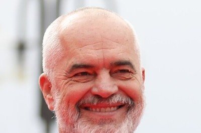 A Albânia anunciou um plano ousado: eliminar totalmente o uso de dinheiro em espécie até 2030 e se tornar a primeira sociedade totalmente digital da Europa. O projeto, chamado Albânia 2030, foi apresentado pelo primeiro-ministro Edi Rama, que considera a meta “inteiramente alcançável” e afirma que a mudança permitirá ao país “se libertar do pesado fardo de práticas ultrapassadas”. -  (crédito: © European Union, 2025, CC BY 4.0, via Wikimedia Commons
)