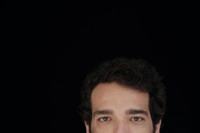 O ator Humberto Carrão entrou com uma ação contra o município de Petrópolis após receber uma cobrança de IPTU de R$ 9.485 referente a um imóvel situado em área rural da cidade, segundo a coluna do jornalista 'Ancelmo Gois'. -  (crédito: Reprodução Instagram /@humbertocarrao
)