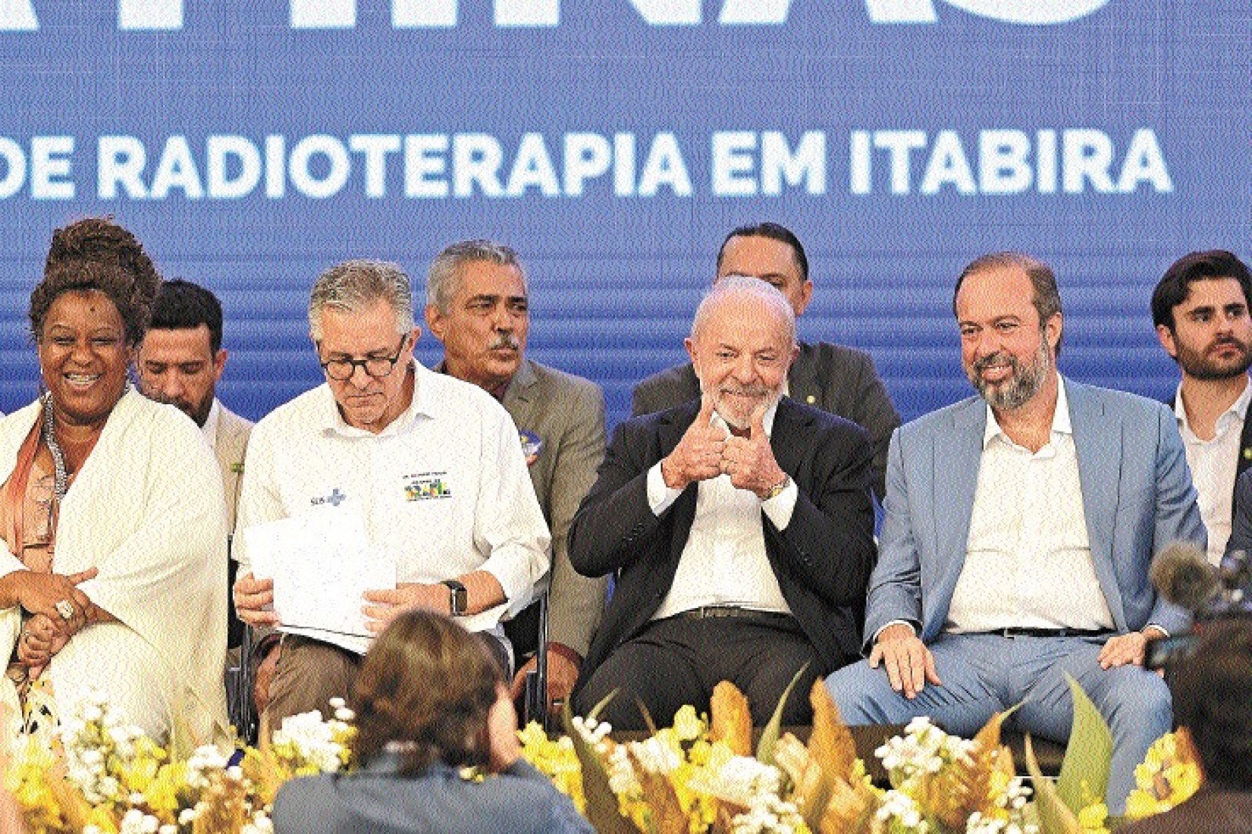 Lula esteve em BH ontem com ministros, entre eles Alexandre Silveira, de Minas e Energia

 -  (crédito: Leandro Couri/EM/D.A.Press)