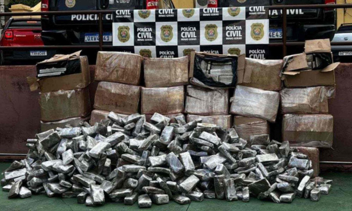 A apreensão faz parte da segunda fase de uma investigação voltada ao desmantelamento de facções interestaduais conduzida pela 1ª Delegacia de Repressão às Ações Criminosas Organizadas (Draco) - (crédito: PCMG/ Divulgação)