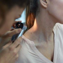 Mais de 50% dos brasileiros nunca foi a uma consulta de dermatologia - stefamerpik/FreePik