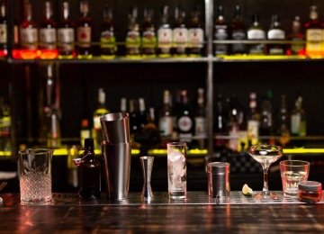 Abrir um bar ou restaurante não é um sonho adolescente. Não é um gesto impulsivo. Não é rebeldia tardia nem plano de fuga -  (crédito: Freepik)