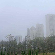 Após temporal, como fica o tempo em BH neste domingo (14/12)? - Edésio Ferreira/EM/D.A Press