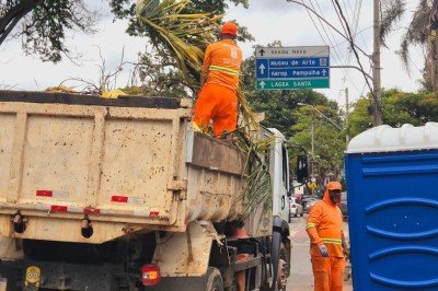 Prefeito de BH destacou que cidade respondeu de forma rápida e eficiente a um evento climático de grande intensidade -  (crédito: Jair Amaral / EM / D.A Press)